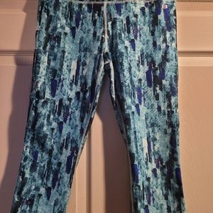 Medium womens Layer 8 performance pant